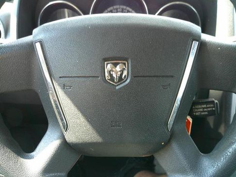 Used 2012 Dodge Caliber SXT image 9