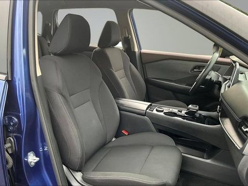 Used 2023 Nissan Rogue S AWD/4WD image 28