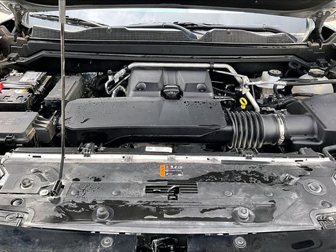 Used 2024 GMC Canyon Denali image 30