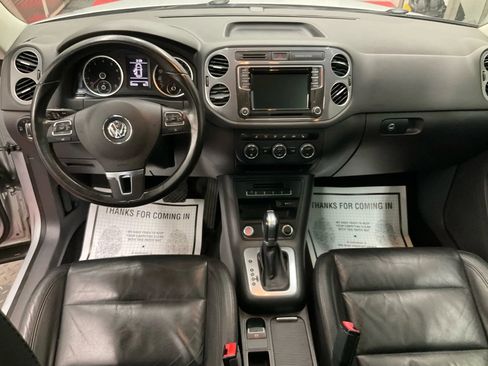 Used 2017 Volkswagen Tiguan Sport image 14
