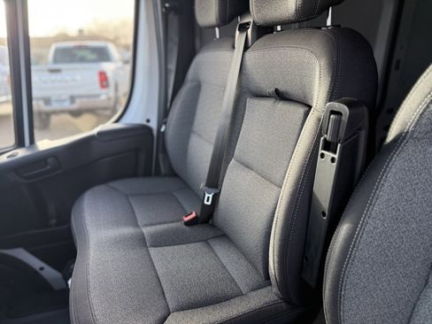 New 2026 RAM ProMaster 2500 w/ Convenience Group image 10