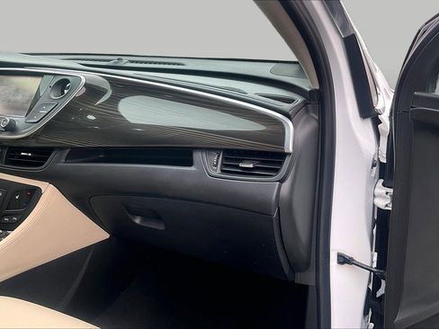 Used 2020 Buick Envision Essence w/ Experience Buick Package image 15