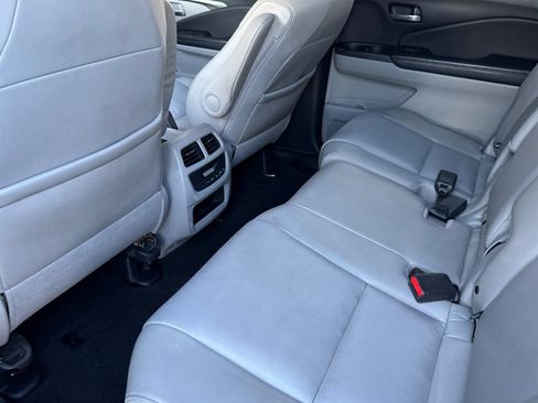 Used 2018 Honda Pilot EX-L image 14