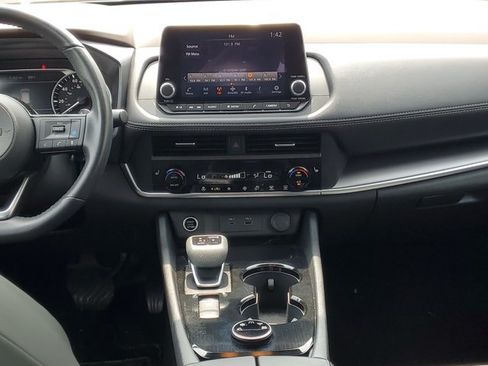 Certified 2023 Nissan Rogue SV w/ SV Premium B Package AWD/4WD image 25