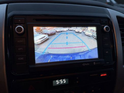 Used 2014 Toyota Tacoma 4x4 Double Cab w/ SR5 Package image 22