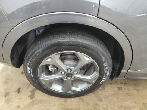 Used 2023 Ford Escape ST-Line w/ Tech Pack #1 image 9