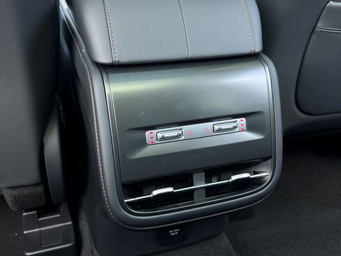 New 2026 Lincoln Nautilus Reserve AWD/4WD image 16