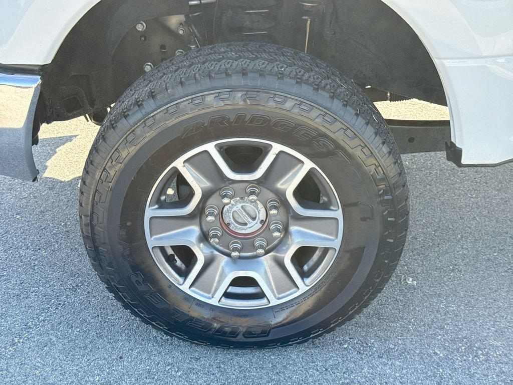 Used 2019 Ford F250 Lariat w/ Lariat Value Package AWD/4WD image 2