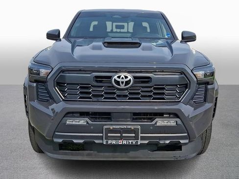 Used 2024 Toyota Tacoma TRD Sport w/ TRD Sport Upgrade Package AWD/4WD image 2