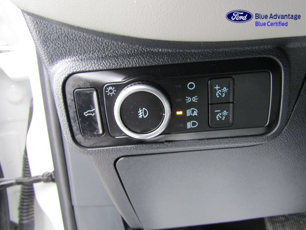 Used 2025 Ford Explorer Active AWD/4WD image 28