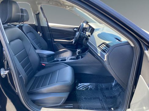 Used 2024 Volkswagen Jetta SE FWD image 15