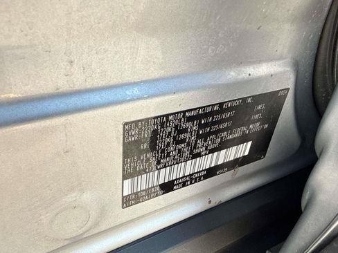 Used 2024 Toyota RAV4 LE AWD/4WD image 27