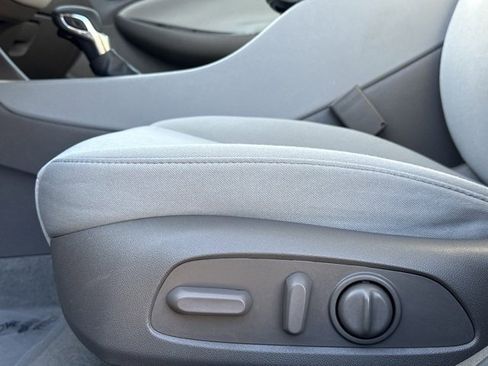 Used 2023 Chevrolet Malibu LT image 12