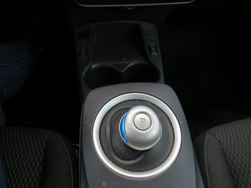 Used 2014 Nissan Leaf S w/ Charge Package FWD image 18