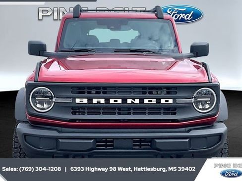 New 2025 Ford Bronco 4-Door w/ Sasquatch Package image 3