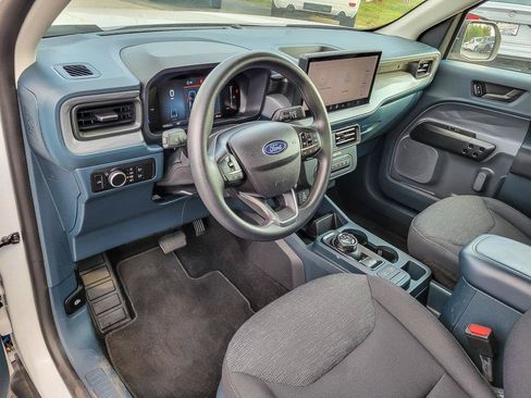 Used 2025 Ford Maverick XL w/ Equipment Group 102A AWD/4WD image 10