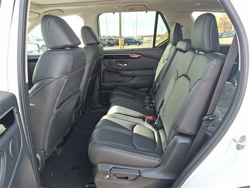 New 2025 Honda Pilot Touring image 21