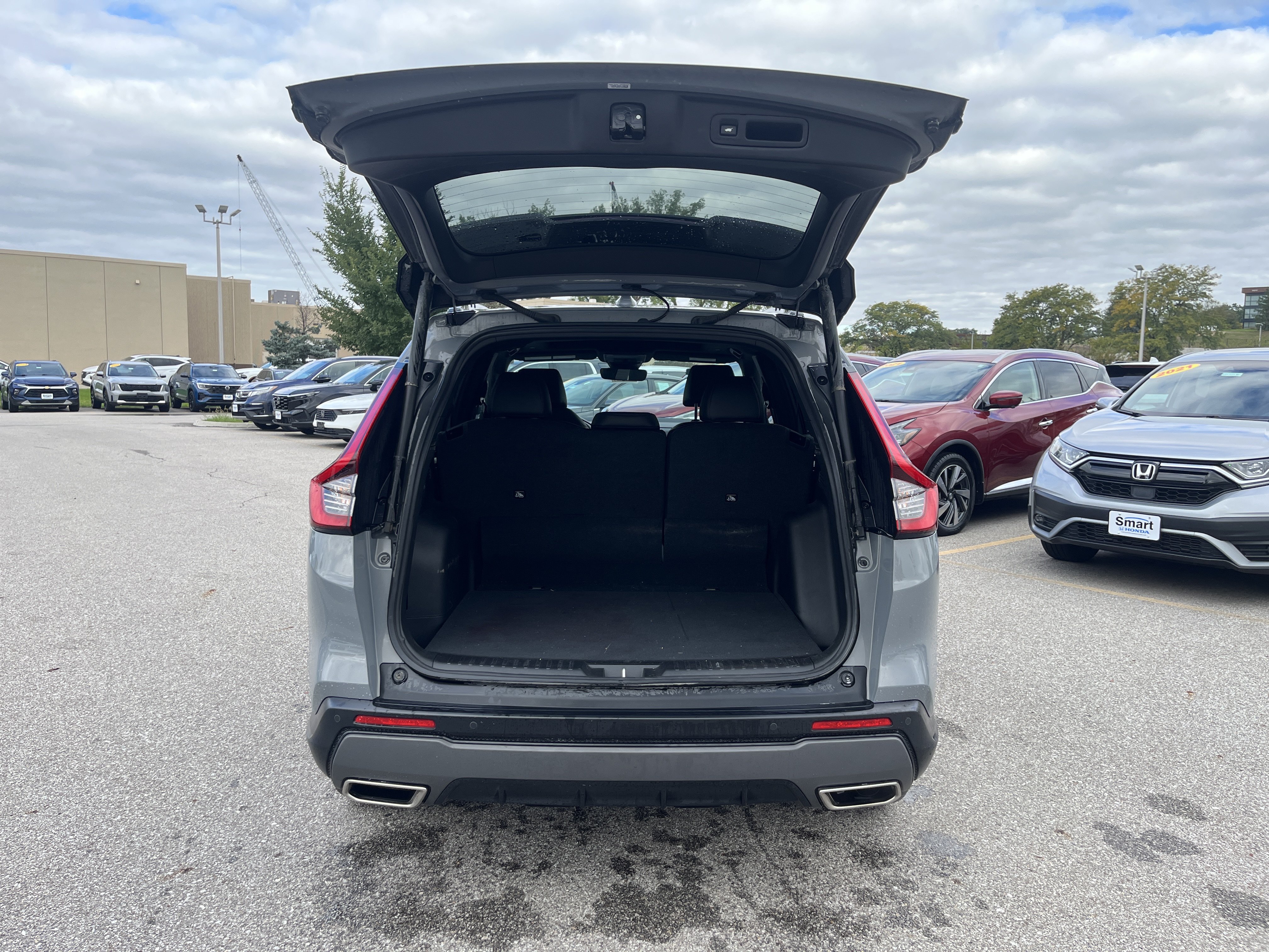 Certified 2025 Honda CR-V Sport Touring image 11