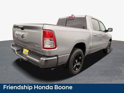 Used 2022 RAM 1500 Big Horn AWD/4WD image 3