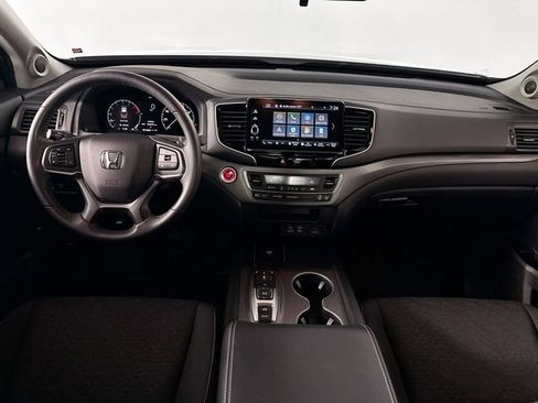 Certified 2024 Honda Ridgeline Sport image 6