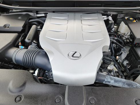 Used 2023 Lexus GX 460 Luxury w/ Sport Design Package AWD/4WD image 29