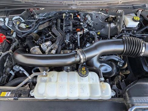 Used 2024 Ford Expedition XLT image 24