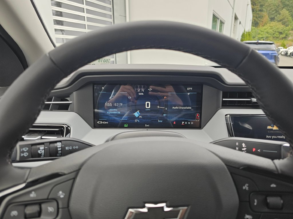 New 2027 Chevrolet Bolt RS w/ Technology Package FWD image 27