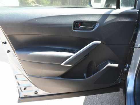 Certified 2023 Toyota Corolla Cross LE w/ Moonroof Package AWD/4WD image 13