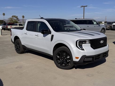 New 2025 Ford Maverick Lariat w/ Black Appearance Package image 2