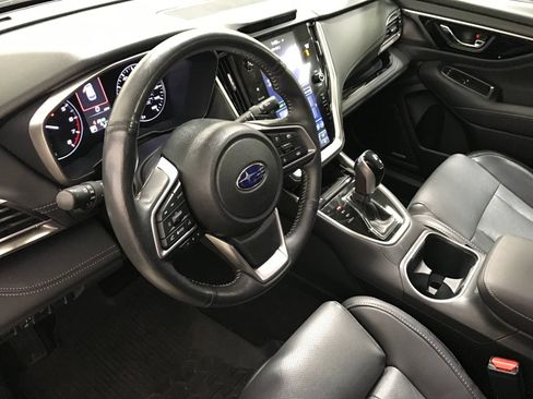 Used 2025 Subaru Outback Limited w/ Tech Package 3 AWD/4WD image 13