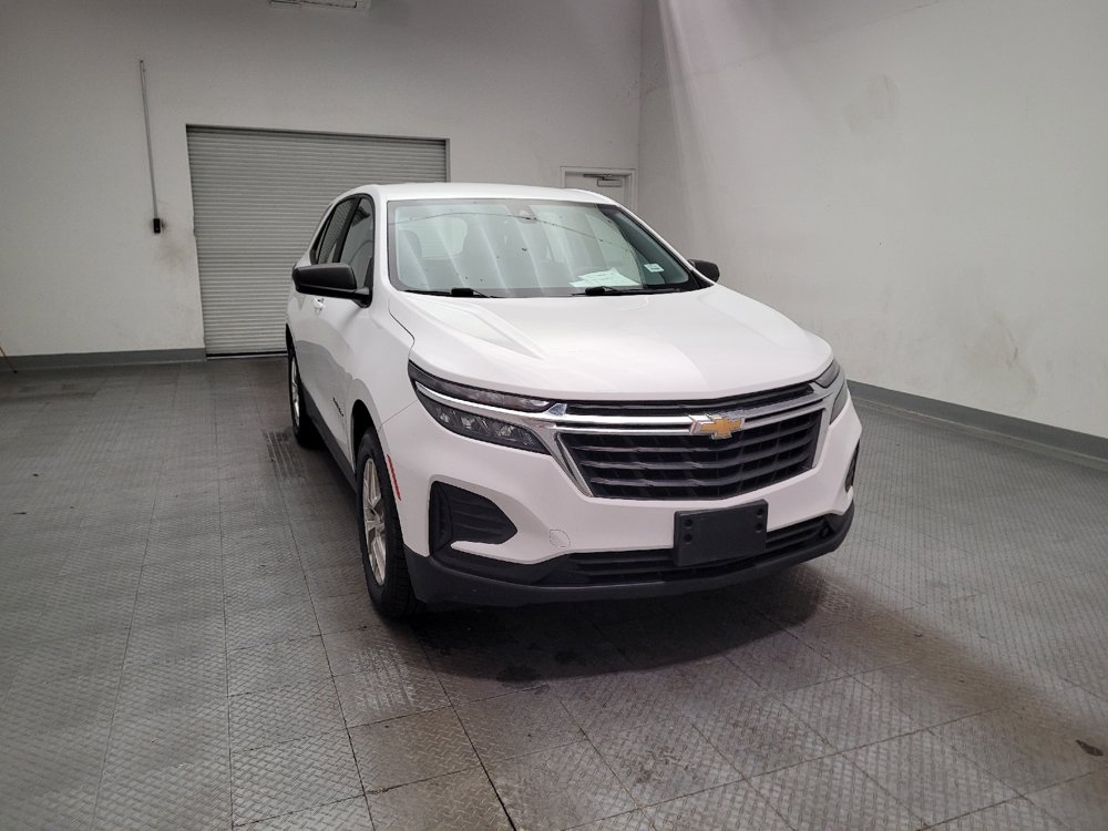 Used 2022 Chevrolet Equinox LS w/ LPO, Floor Liner Package AWD/4WD image 14