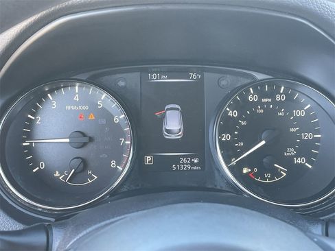 Used 2017 Nissan Rogue Sport SV image 29