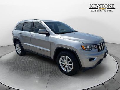 Used 2021 Jeep Grand Cherokee Laredo