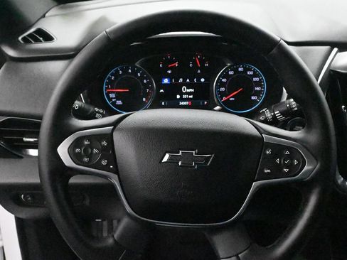 Certified 2023 Chevrolet Traverse RS w/ LPO, Floor Liner Package AWD/4WD image 9