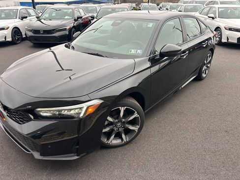 New 2025 Honda Civic Sport Touring image 2