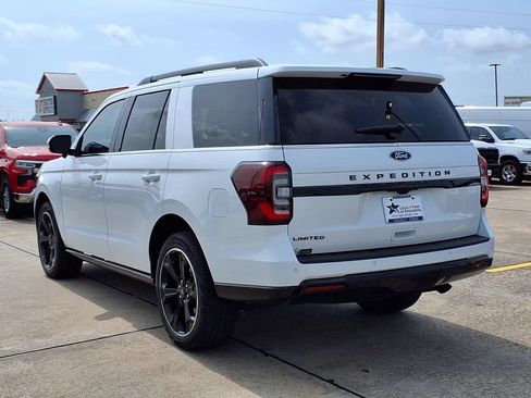 Used 2024 Ford Expedition Limited RWD image 4