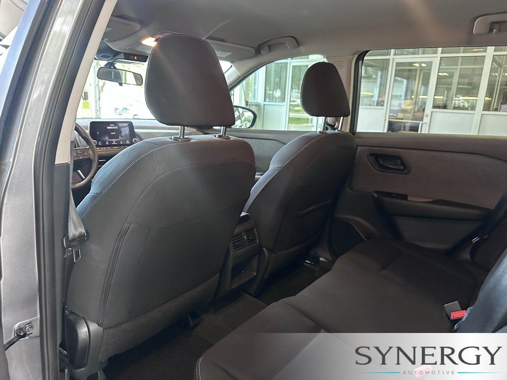 Used 2023 Nissan Rogue S FWD image 21