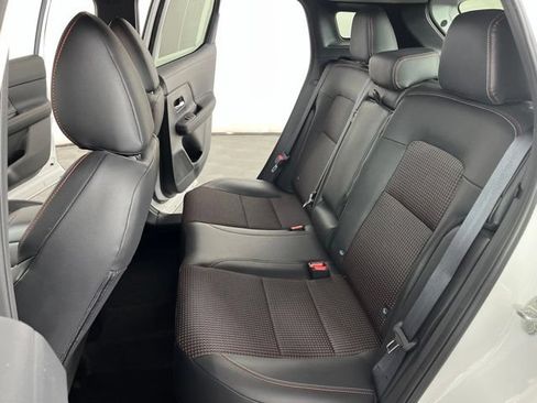 Used 2025 Nissan Kicks SR FWD image 41