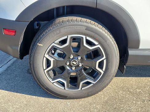 New 2025 Ford Bronco Sport Outer Banks w/ Outer Banks Tech Package+ AWD/4WD image 5