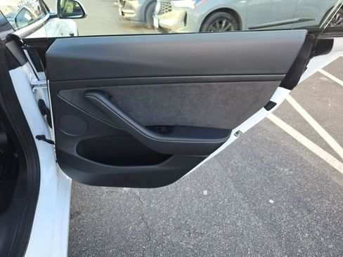 Used 2022 Tesla Model 3 Performance image 21