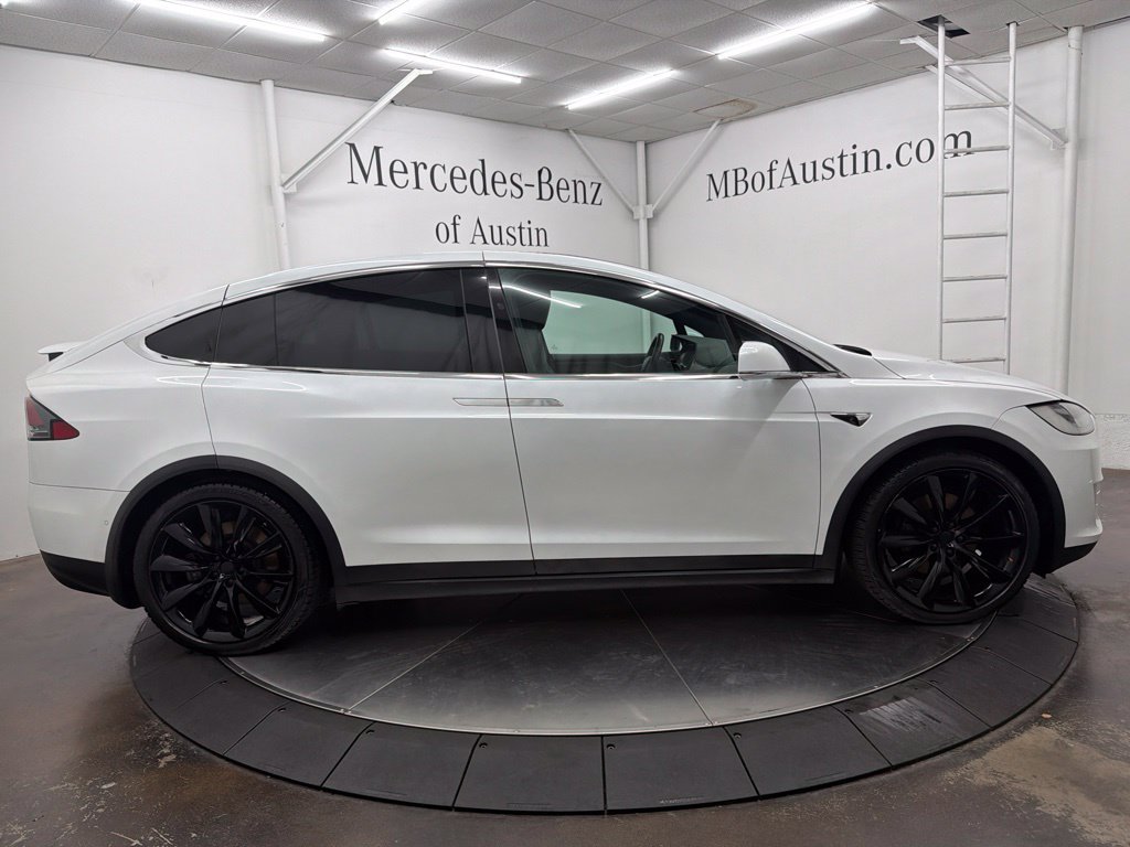 Used 2020 Tesla Model X Long Range AWD/4WD image 8