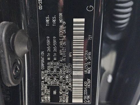 Used 2023 Lexus GX 460 Luxury w/ Sport Design Package image 15