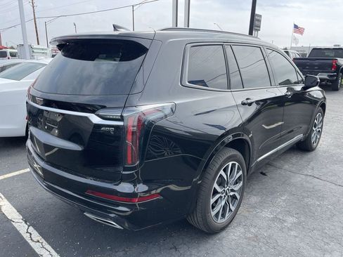 Used 2024 Cadillac XT6 Sport w/ Technology Package image 11