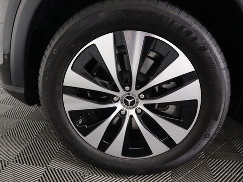 Certified 2025 Mercedes-Benz GLE 350 4MATIC image 31