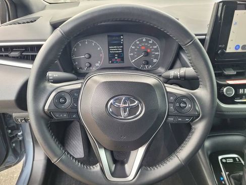 Used 2025 Toyota Corolla SE image 19
