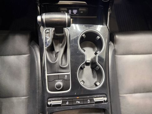 Used 2018 Kia Stinger Sedan 4D image 19