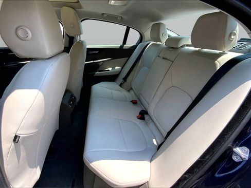 Used 2019 Jaguar XE Premium AWD/4WD image 19