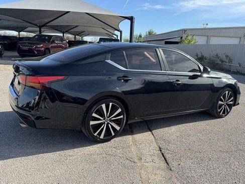 Used 2020 Nissan Altima 2.5 SR image 6
