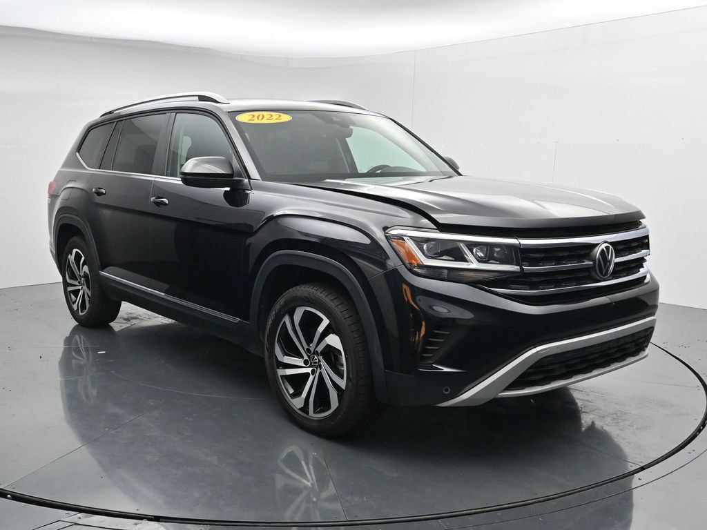 Used 2022 Volkswagen Atlas SEL AWD/4WD image 2