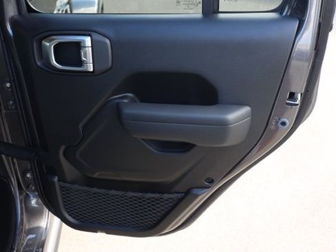 New 2025 Jeep Gladiator Willys image 18